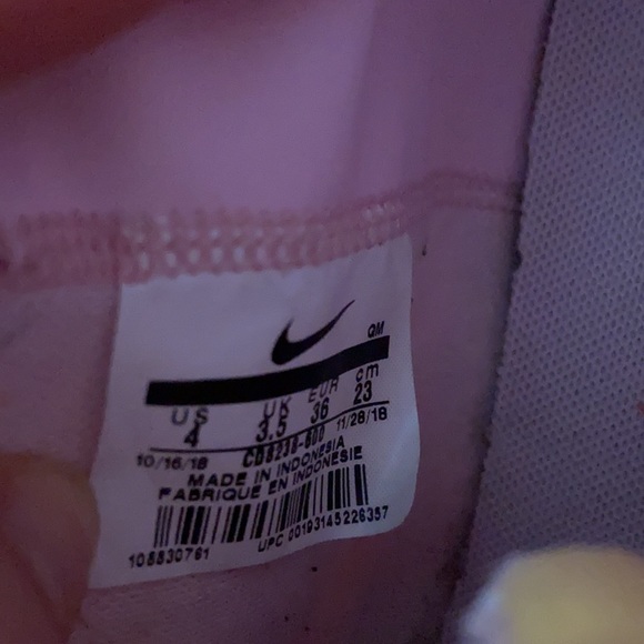 Pink Nike Blazerz - Picture 4 of 4